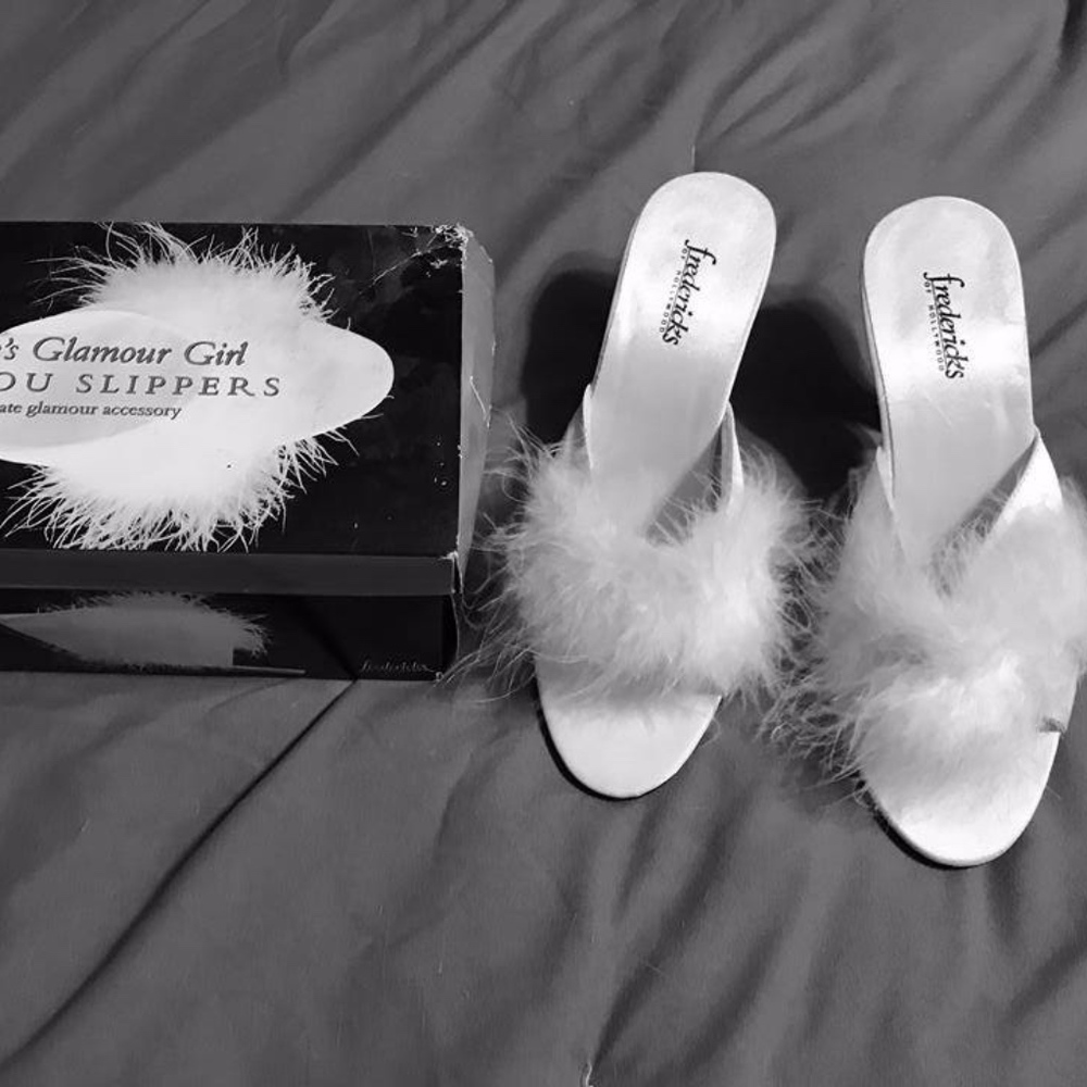 New Marabou Slippers Size 6